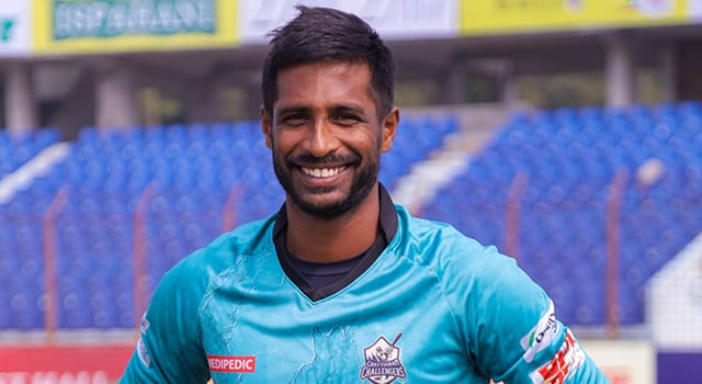 প্রথম শ্রেণির ক্রিকেটে শুভাগতর ঐতিহাসিক ৭০০০ রান ও ৩০০ উইকেট